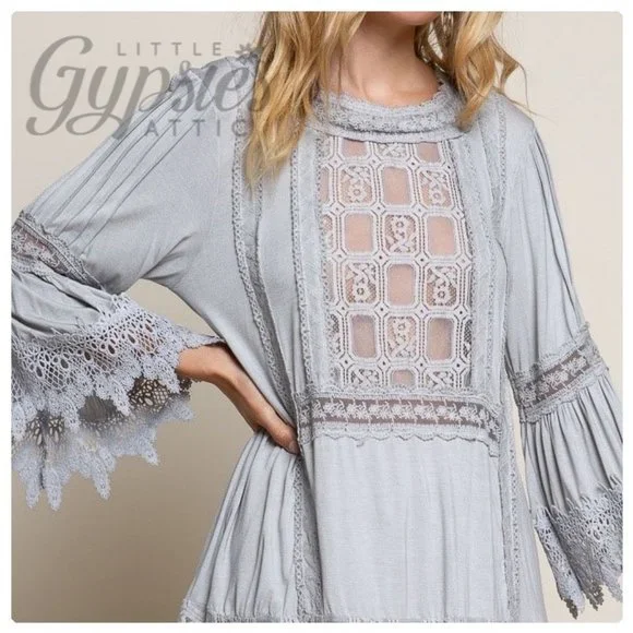 POL Windowpane Lace Tunic Top - Picture 10 of 14